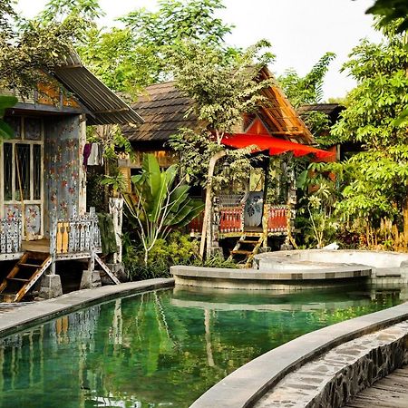 ลา ลูนา รีสอร์ต ยกยาการ์ต้า Hotel สเลมาน ภายนอก รูปภาพ