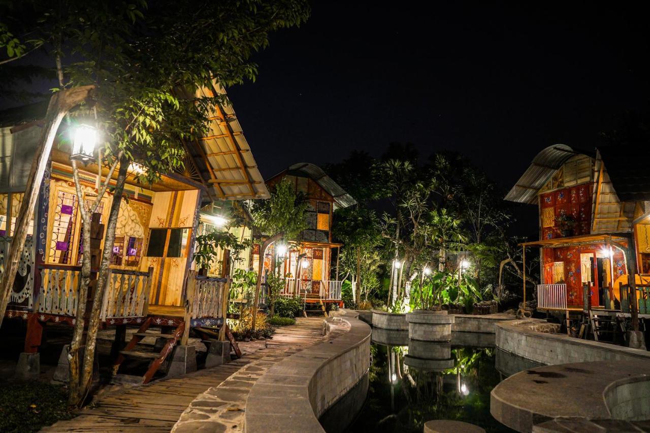 ลา ลูนา รีสอร์ต ยกยาการ์ต้า Hotel สเลมาน ภายนอก รูปภาพ