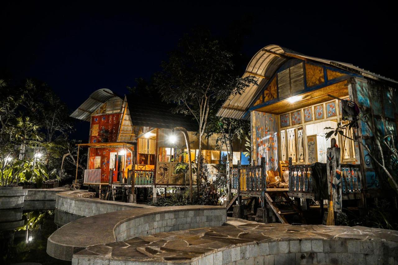 ลา ลูนา รีสอร์ต ยกยาการ์ต้า Hotel สเลมาน ภายนอก รูปภาพ