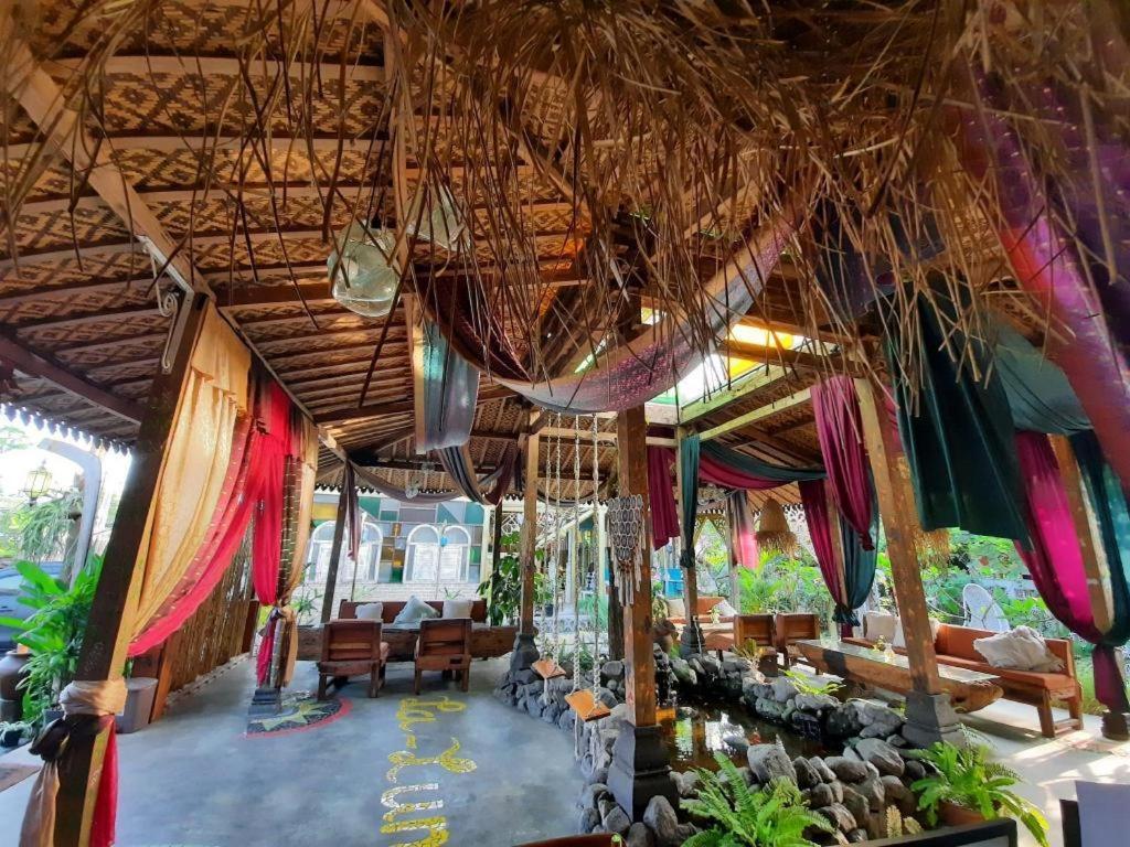 ลา ลูนา รีสอร์ต ยกยาการ์ต้า Hotel สเลมาน ภายนอก รูปภาพ